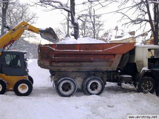Вывоз снега Киев. Уборка снега Киев.