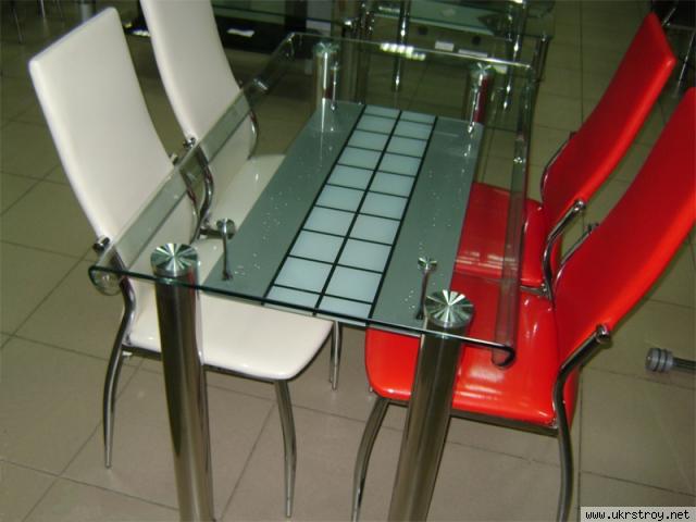 Продаются столы из  стекла, стулья