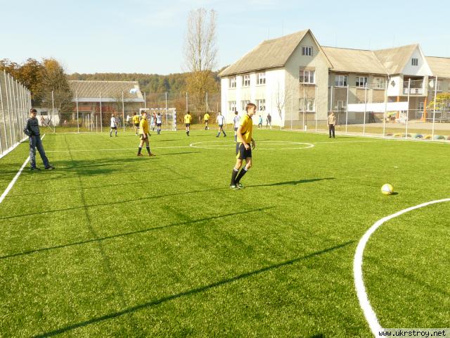 Строительство мини-футбольных площадок