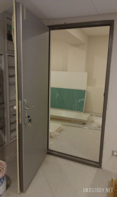 Двери в рентген-кабинет. Радиологические конструкции. Защита от радиации