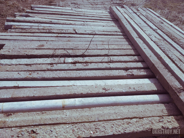 Радянські стовпчики добірні бетонні армовані столбики на огорожу