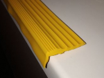 Резиновая противоскользящая накладка на ступени 50х20мм (Желтая) Бровары