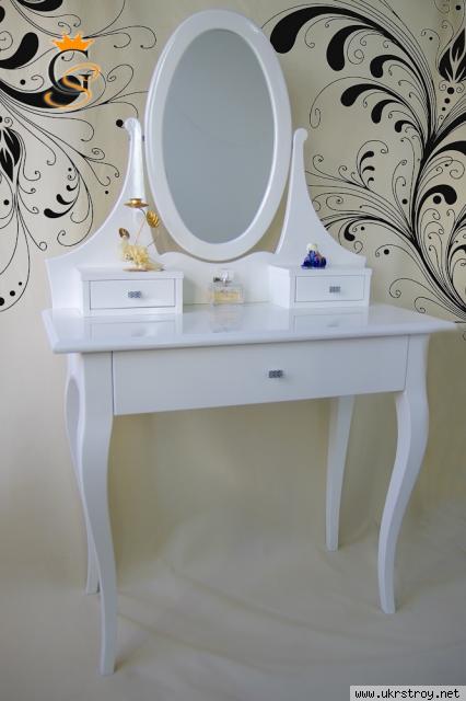 Туалетный столик с зеркалом, Чугуев